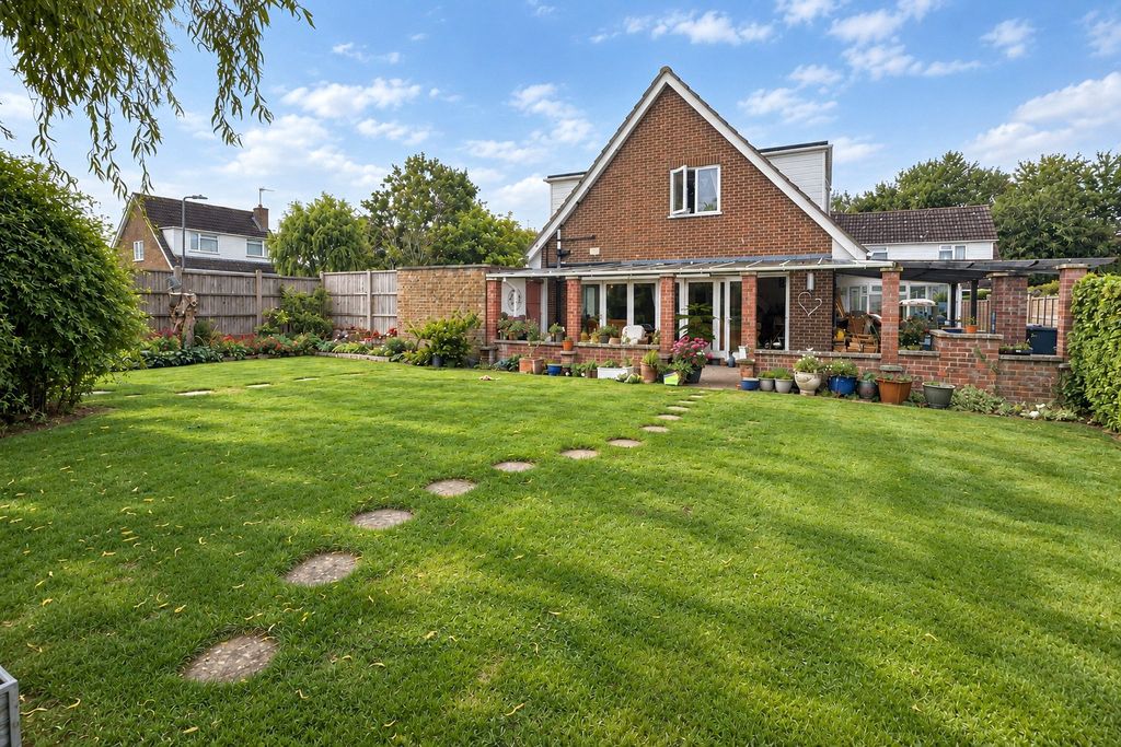 Property photo 2 of 29 Picture No. 08