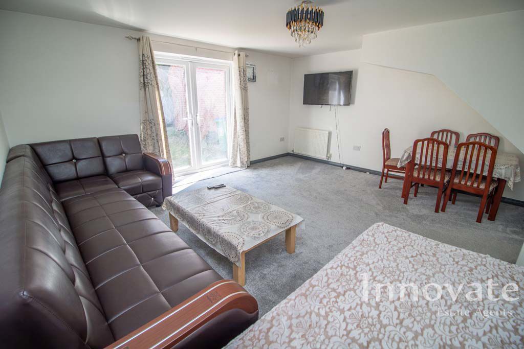 Property photo 3 of 13 Photo 2