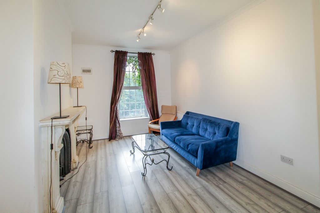 Property photo 1 of 4
