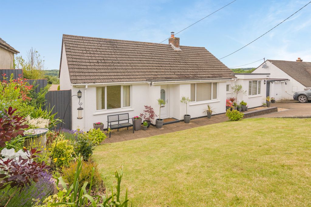 Property photo 1 of 24