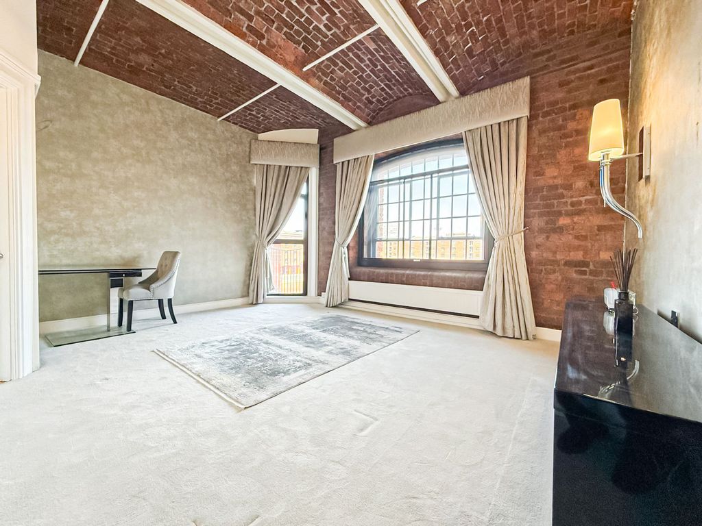 Property photo 2 of 13 Photo 9