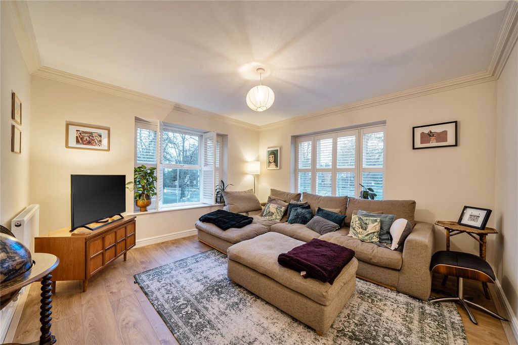 Property photo 3 of 12 Picture No. 27