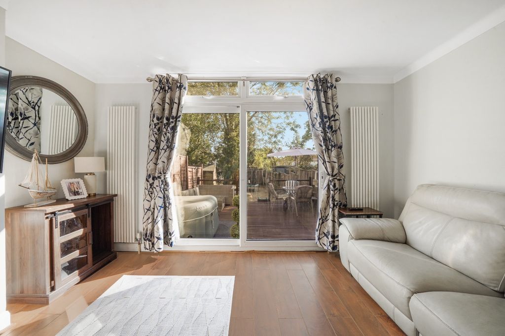Property photo 3 of 15 5322397
