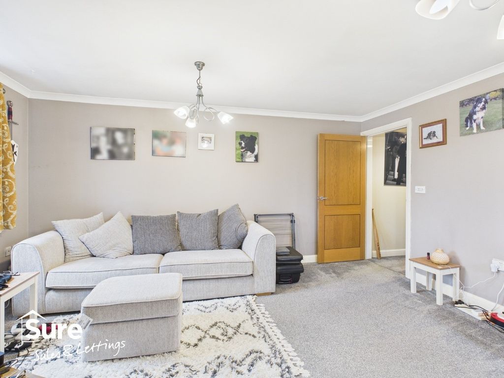 Property photo 3 of 18 5006852