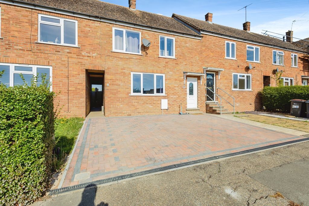 Property photo 1 of 17