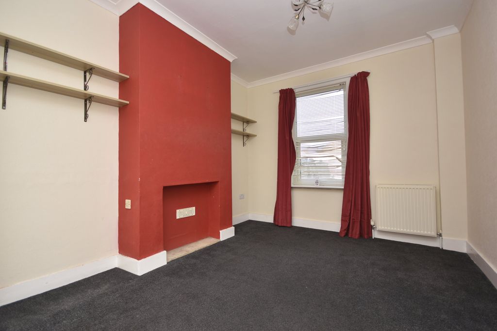 Property photo 3 of 13