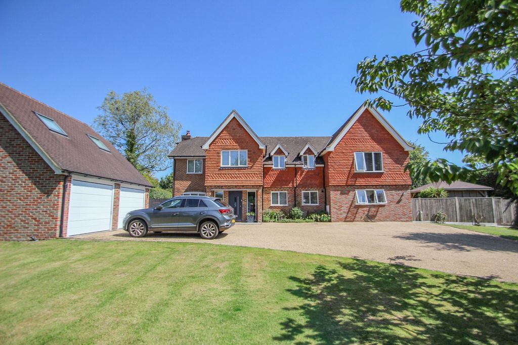 Property photo 1 of 24