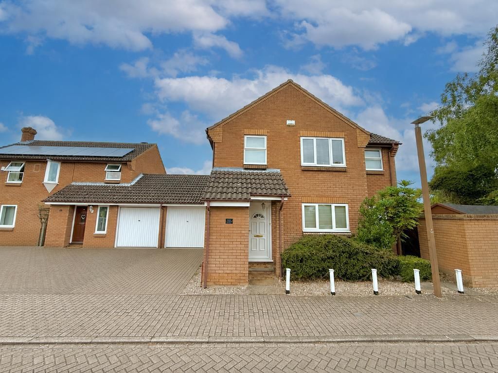 Property photo 1 of 18 Front