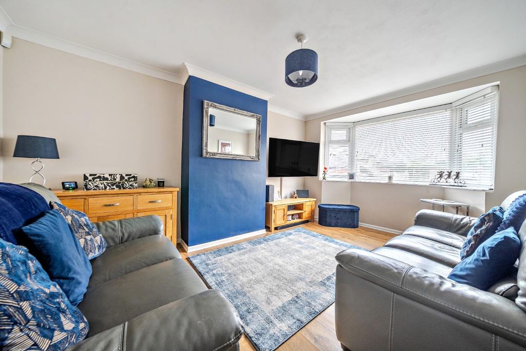 Property photo 3 of 13 1440227-7-69d7d7Fac2c85.Jpg