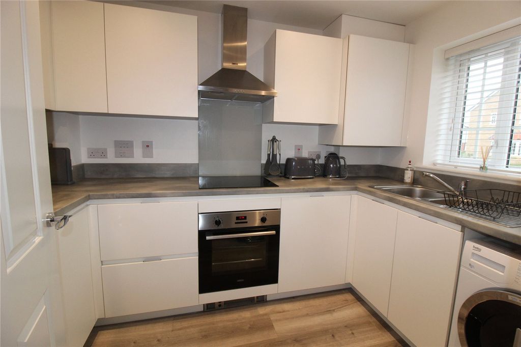 Property photo 3 of 14 Picture No. 05