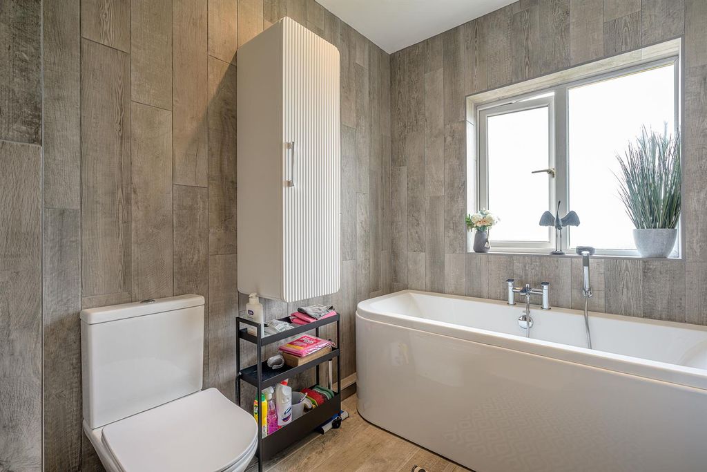 Additional image 24 of 4 bed semi-detached house for saleAmblecote Road, Brierley Hill DY5