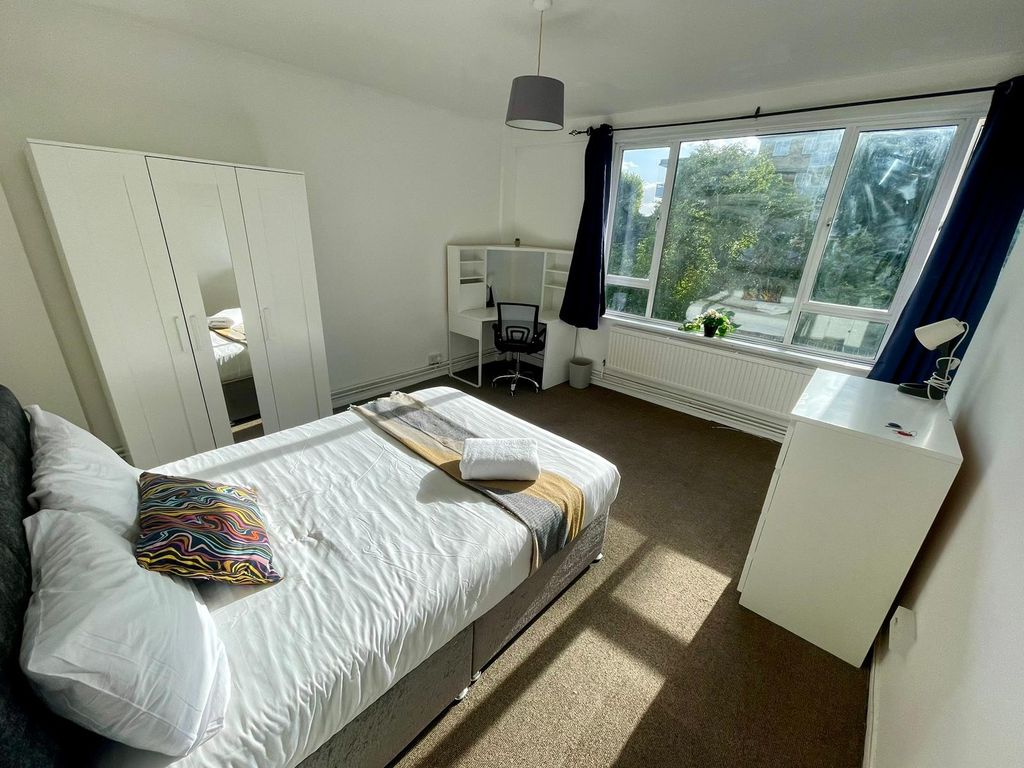 Property photo 1 of 27