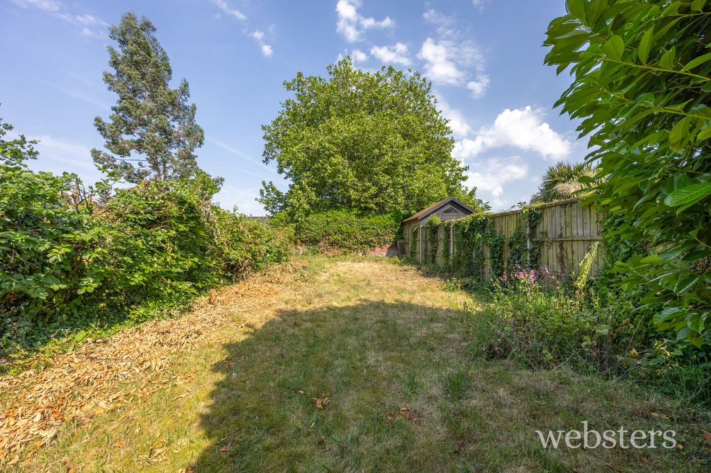 Property photo 3 of 27