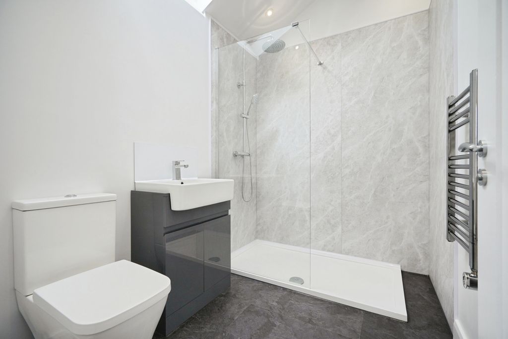 Additional image 9 of 3 bed bungalow for saleWest Walk, Ibstock, Leicestershire LE67