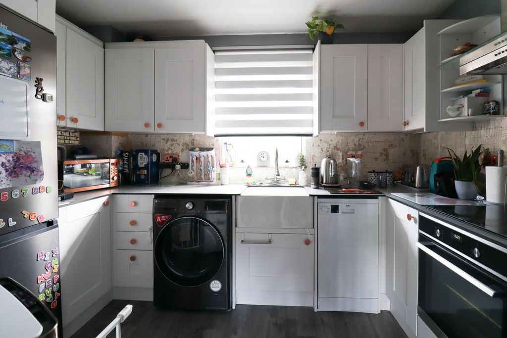 Property photo 2 of 9 Picture No. 03
