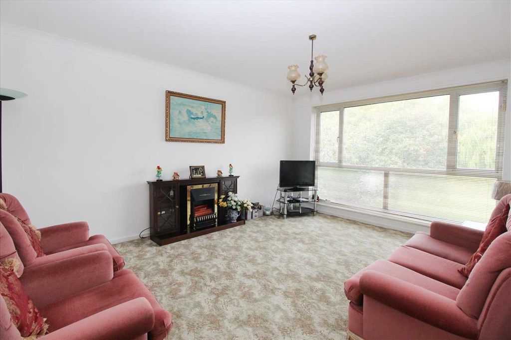 Property photo 3 of 8 Living Room