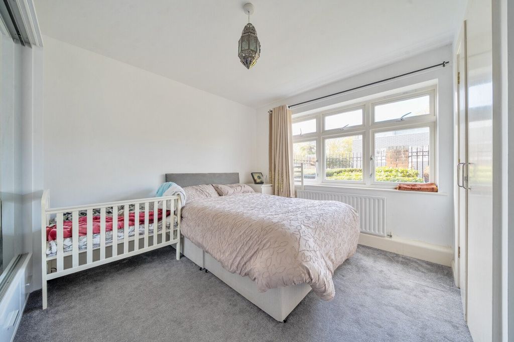 Property photo 3 of 11 Picture No. 16