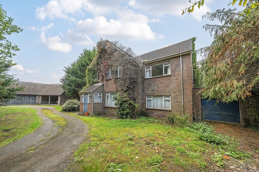 Property photo 3 of 17