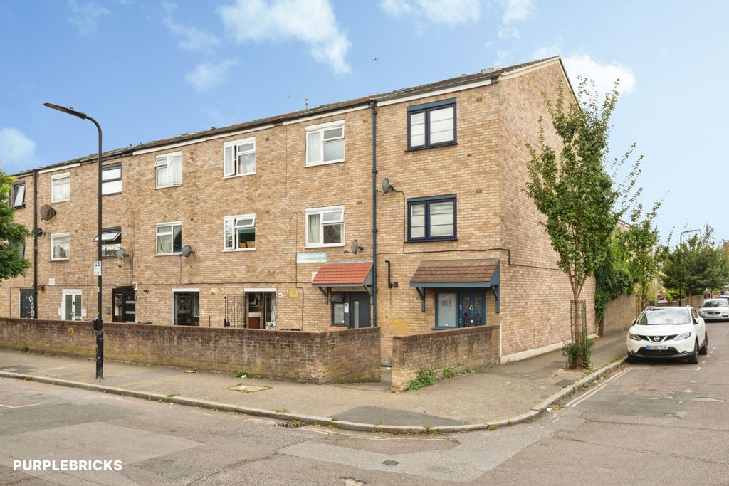 Property photo 1 of 36