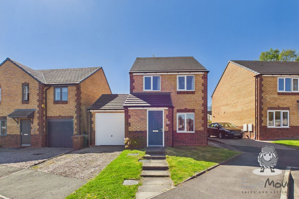 Property photo 1 of 10 35 (3)