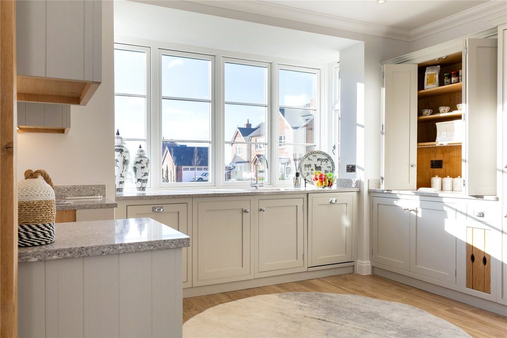 Property photo 2 of 23 Kitchen