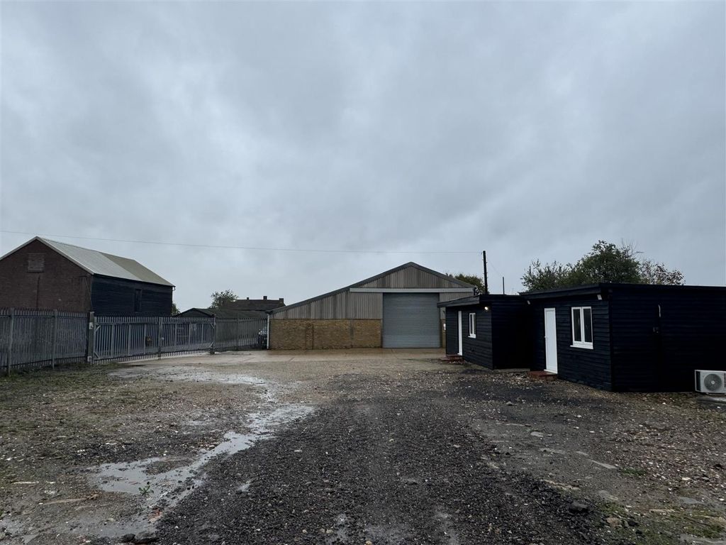 Property photo 2 of 8 Image00017.Jpeg