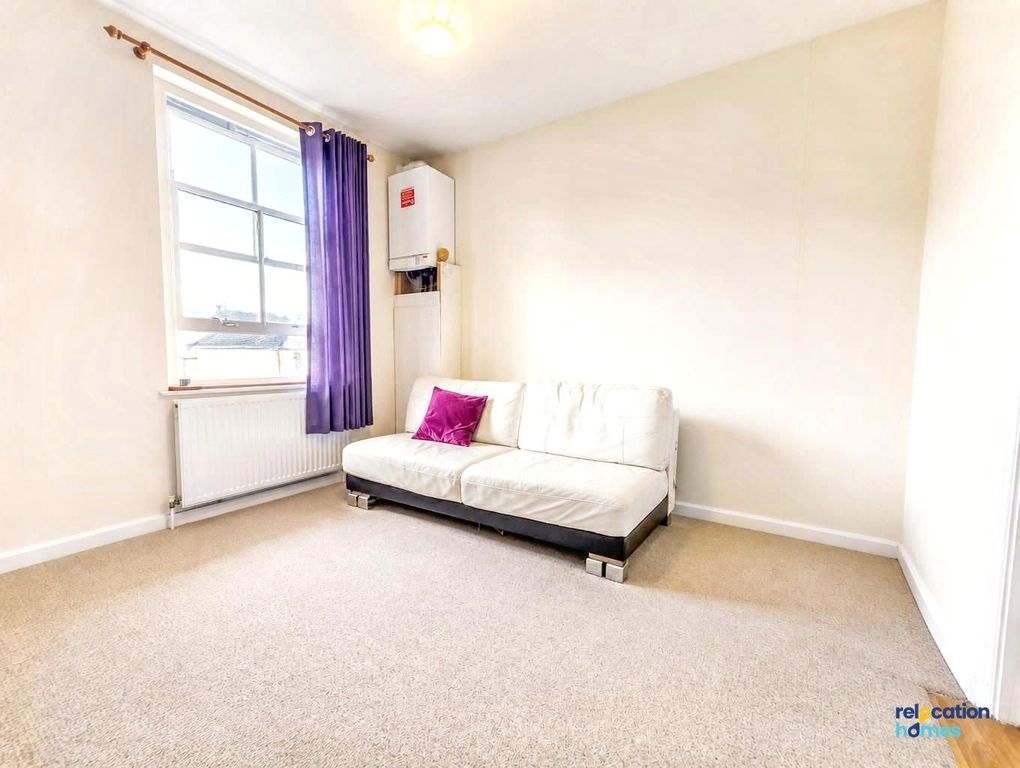Property photo 3 of 5