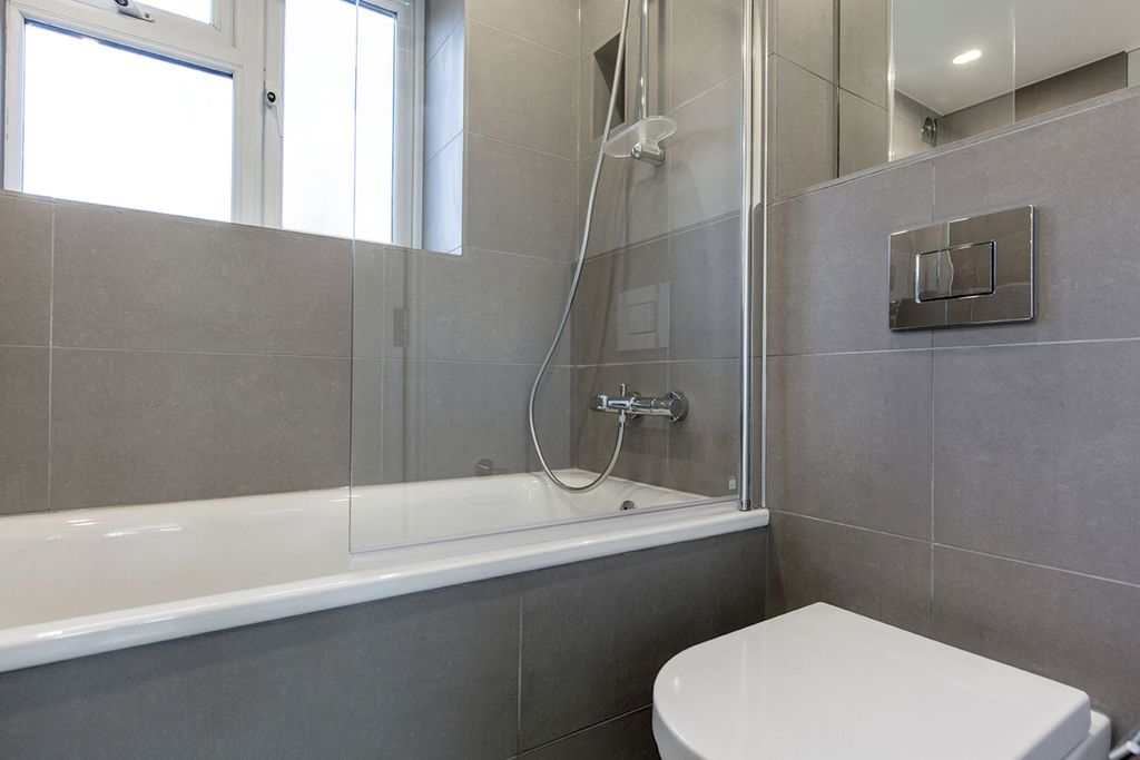 Property photo 2 of 10 Bathroom (Example)