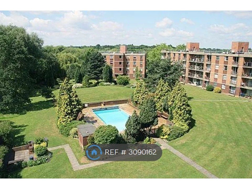 Property photo 1 of 6 Swimming Pool