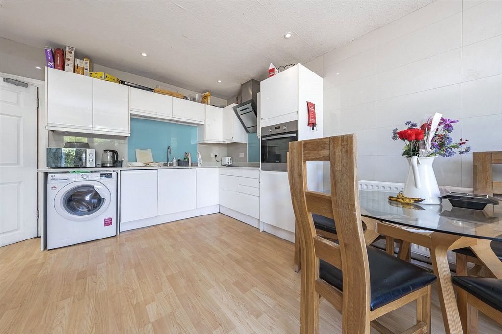 Property photo 2 of 7 Picture No. 05