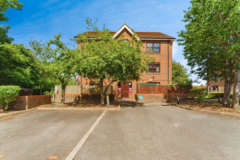 Property photo 1 of 10