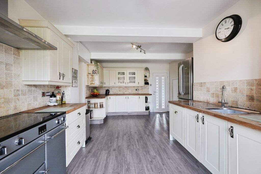 Property photo 3 of 37 Main Kitchen