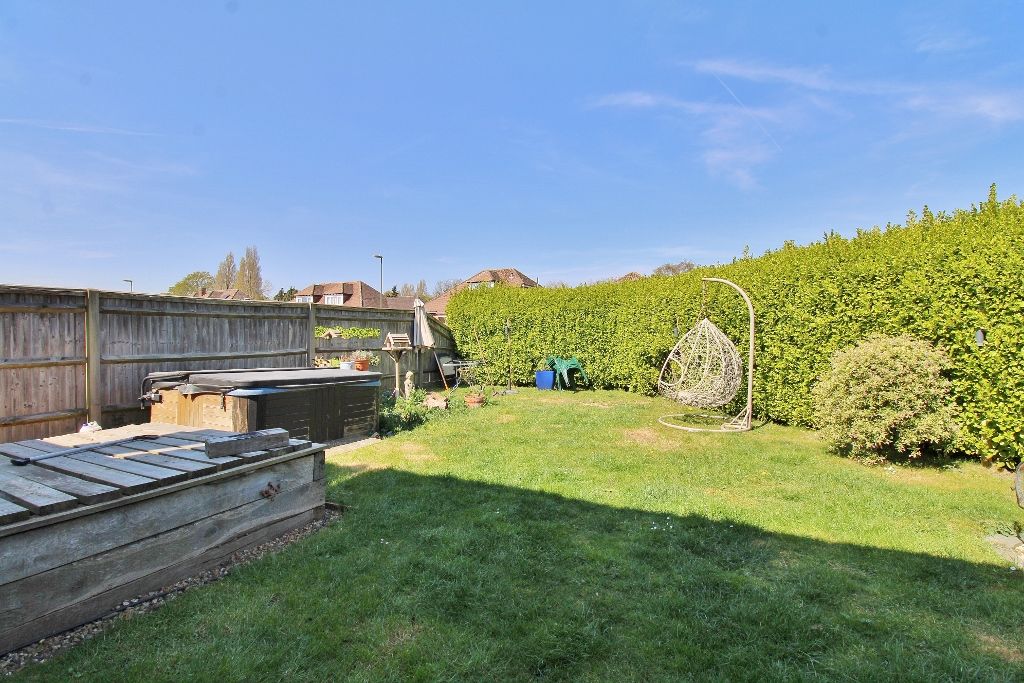 Property photo 2 of 32