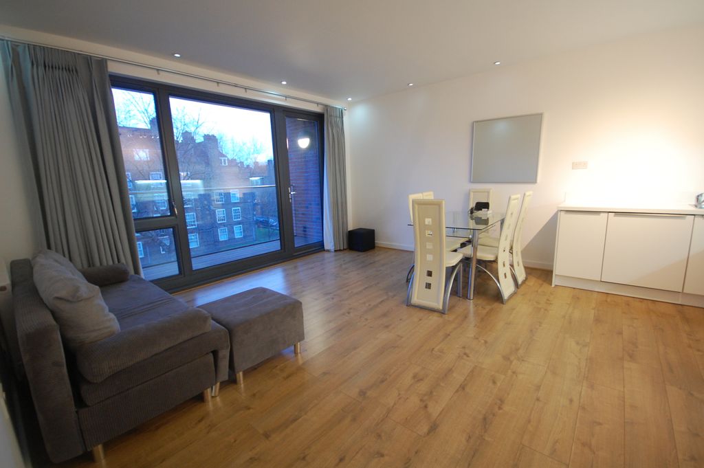 Property photo 2 of 9