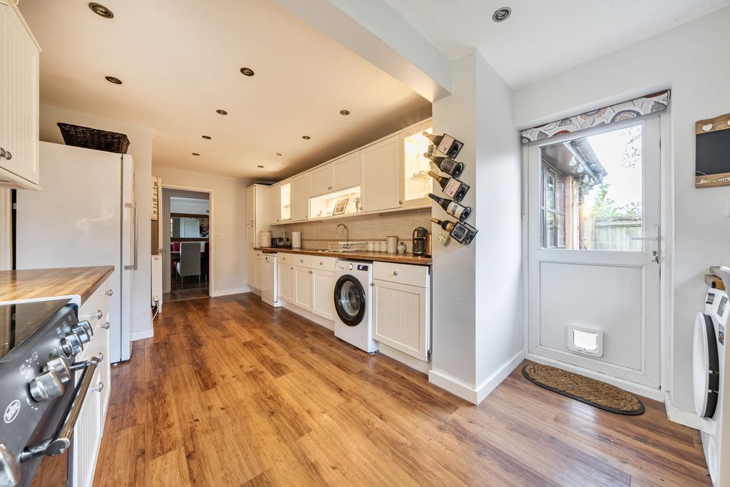 Property photo 3 of 20 1434387-7-69c2Bf17A2Ec5