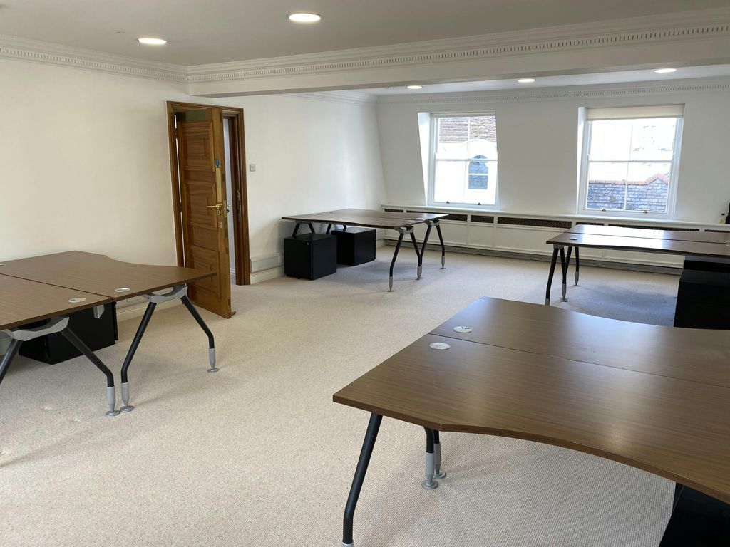 Property photo 2 of 4 St Jamess Place 3.Jpg