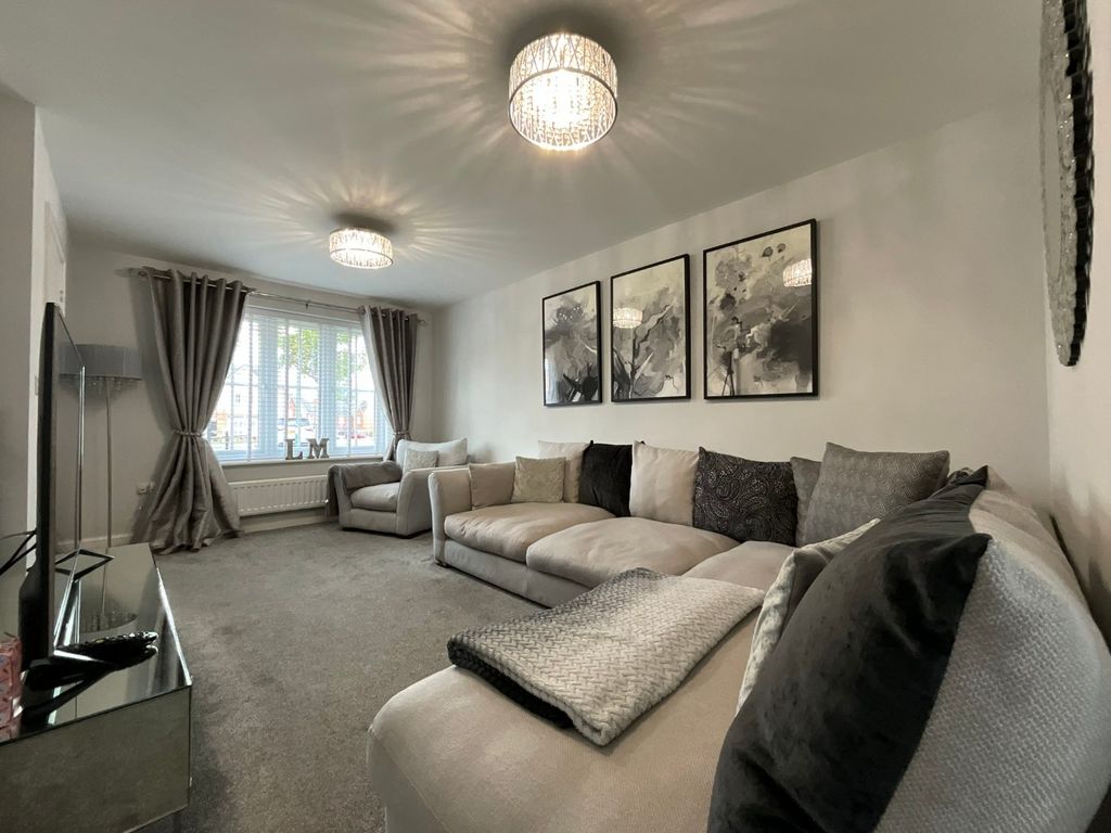 Property photo 3 of 23 4590506