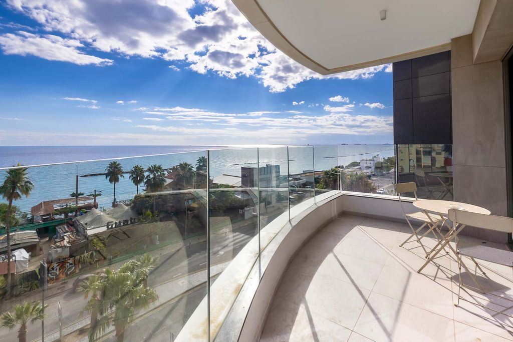 Property photo 1 of 30