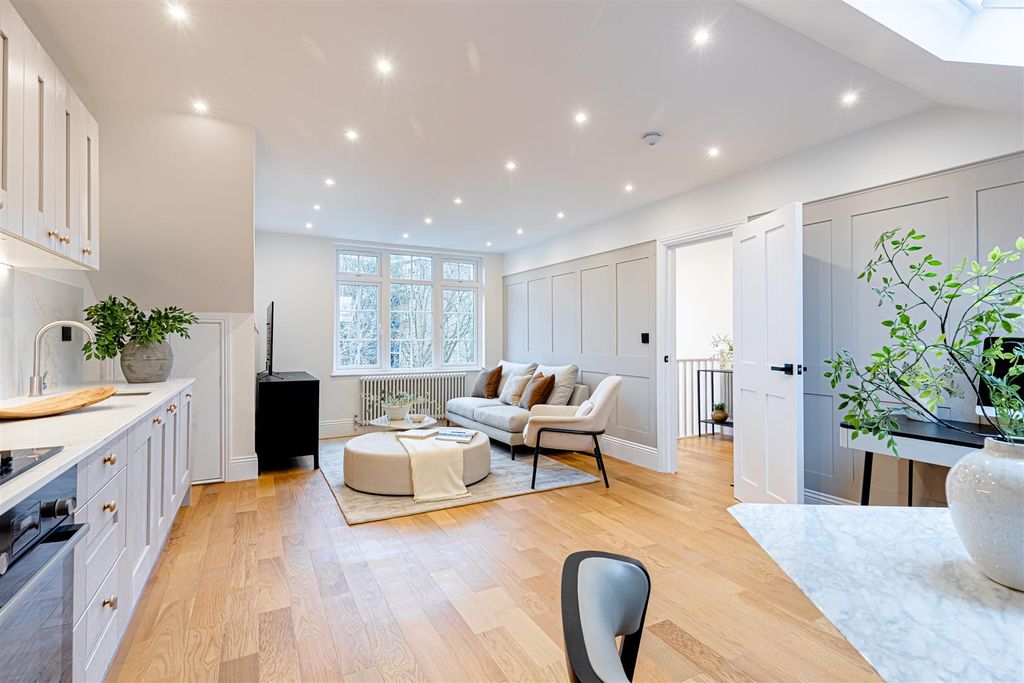 Property photo 1 of 25 Lodship Park (1).Jpg