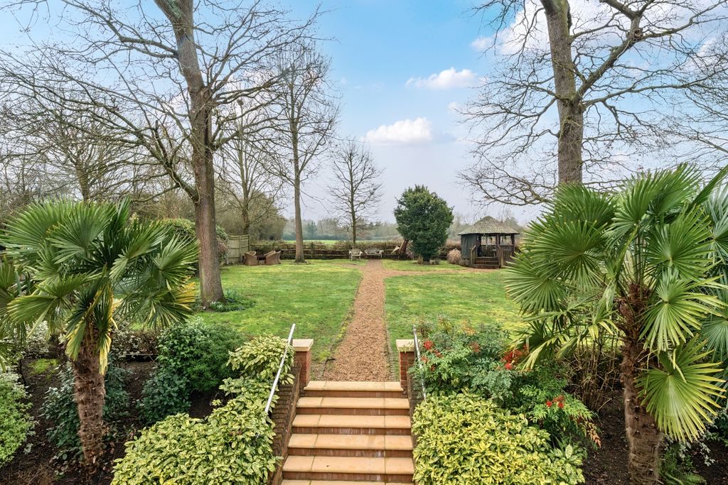 Property photo 3 of 40