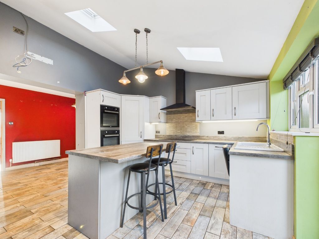 Property photo 3 of 22 4825407