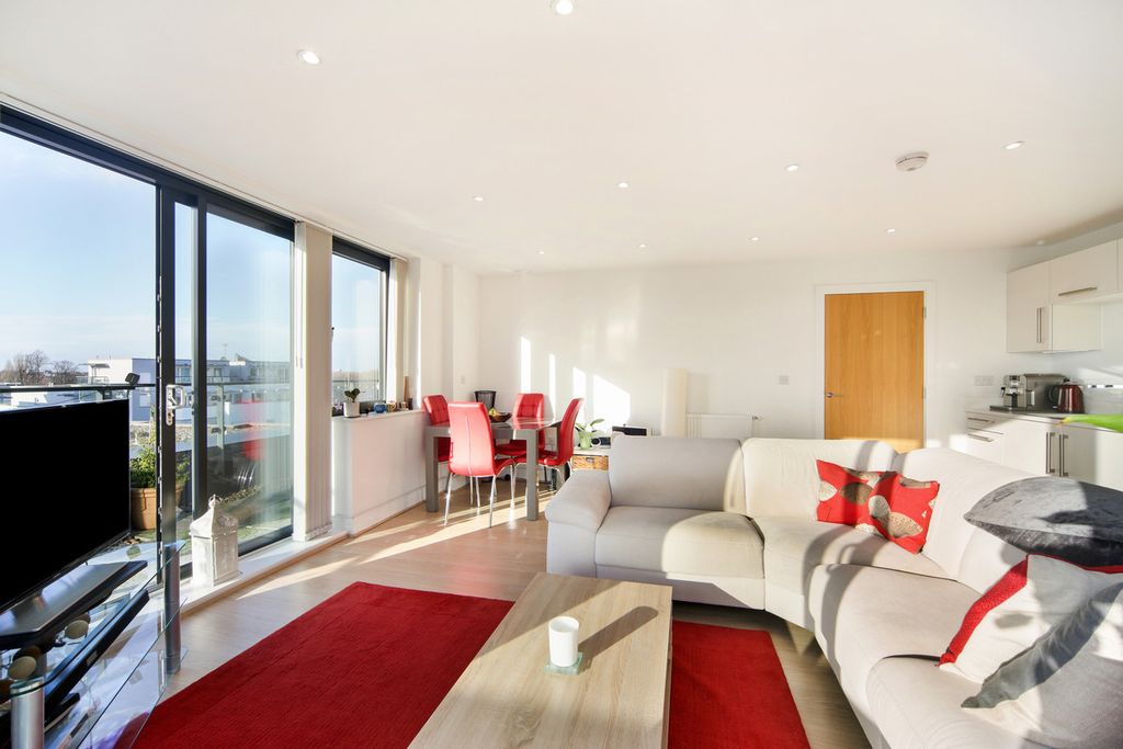 Property photo 3 of 9