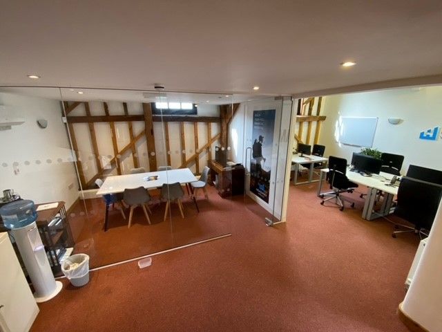 Property photo 3 of 9 Photo 13