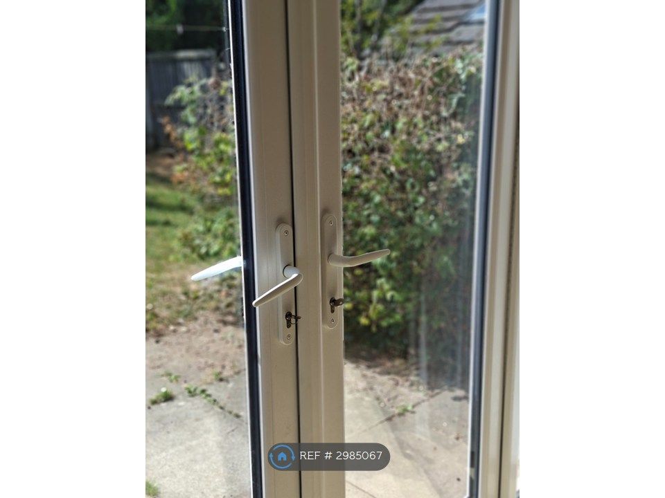 Property photo 3 of 6 Patio Doors To Garden