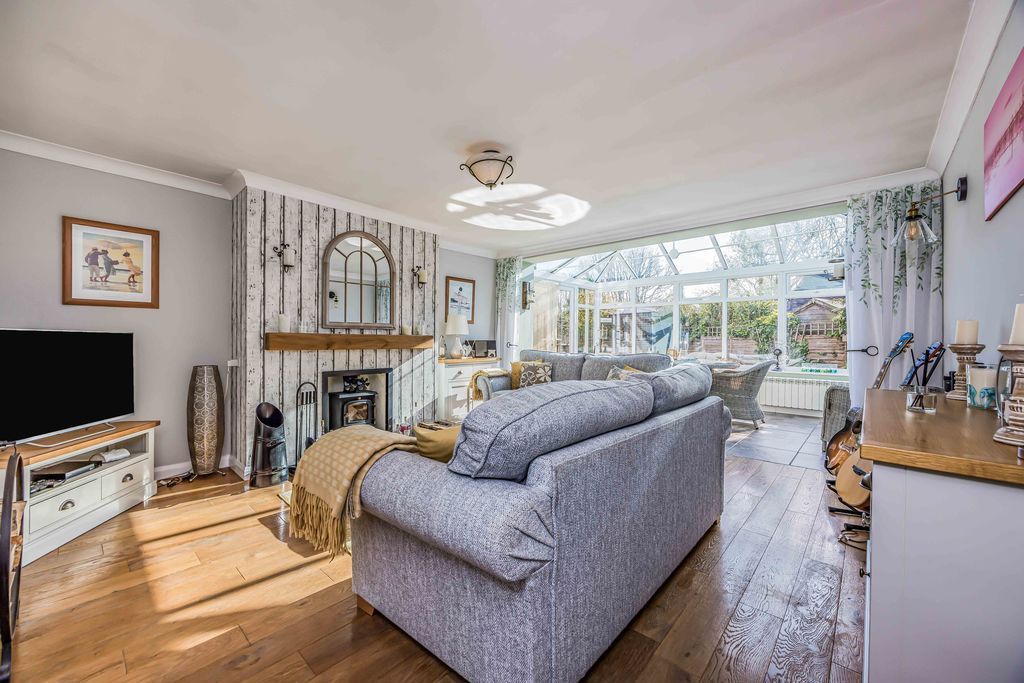 Property photo 2 of 22 Photo 12