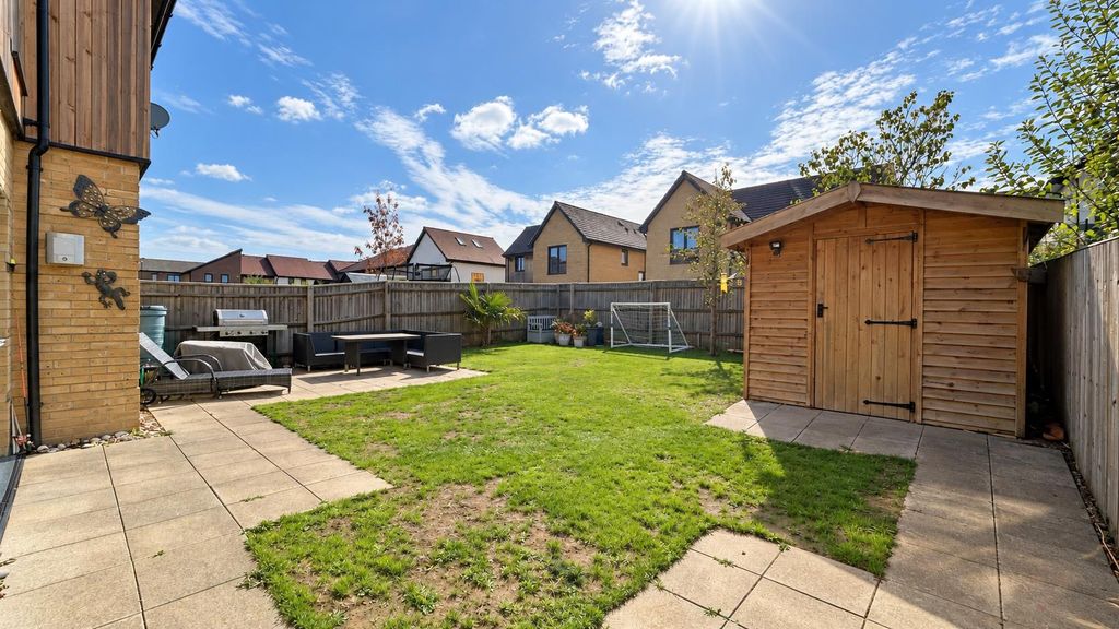 Property photo 2 of 36 31F1219D-0669-4B05-9Dbc-Da197A065Bb7.Png