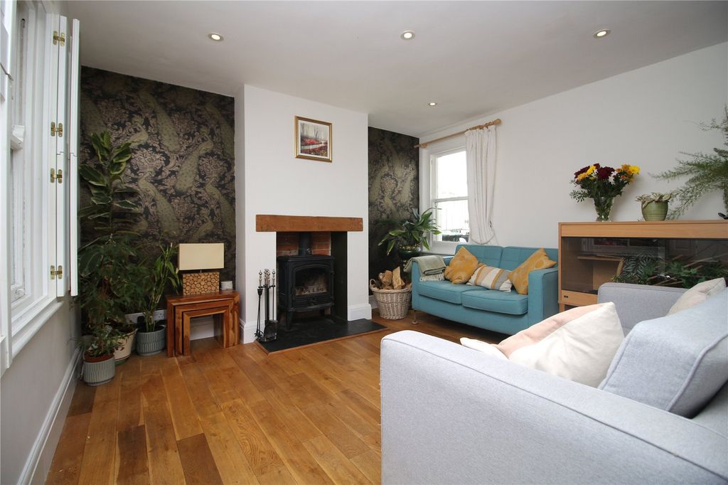 Property photo 2 of 17 Picture No. 04