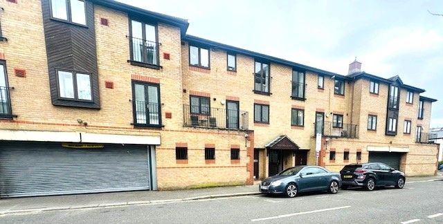 Property photo 1 of 3