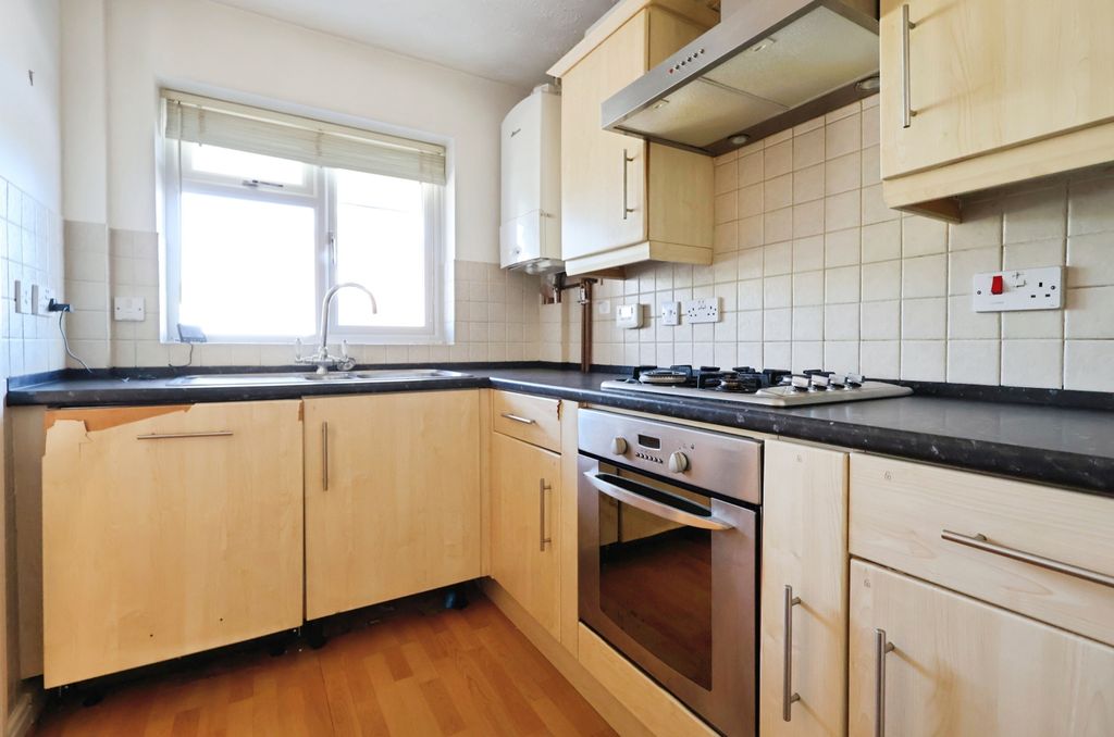 Property photo 3 of 30