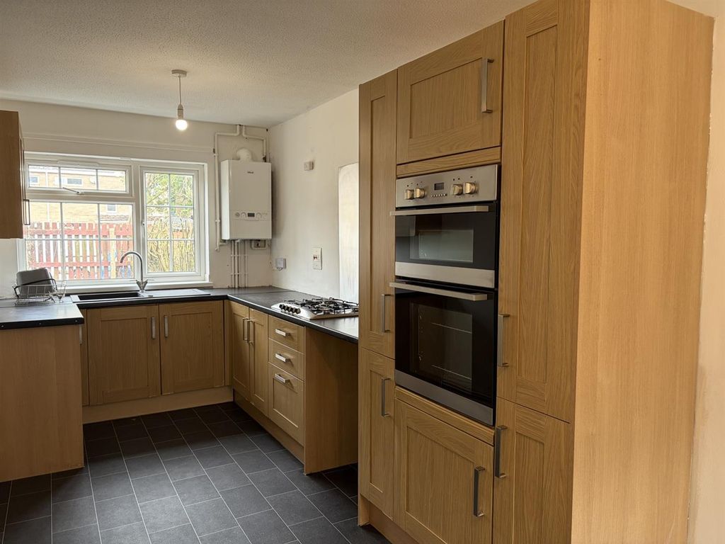 Property photo 2 of 14 Kitchen 1.Jpg